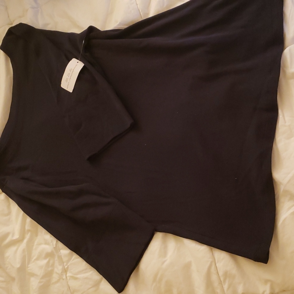 NWT Size M Navy Tee with Longer Sleeves